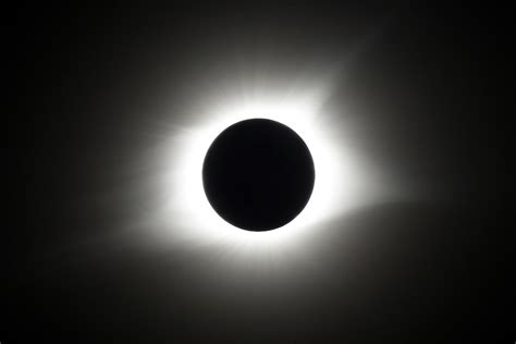 Save the date: One year until total solar eclipse sweeps US.